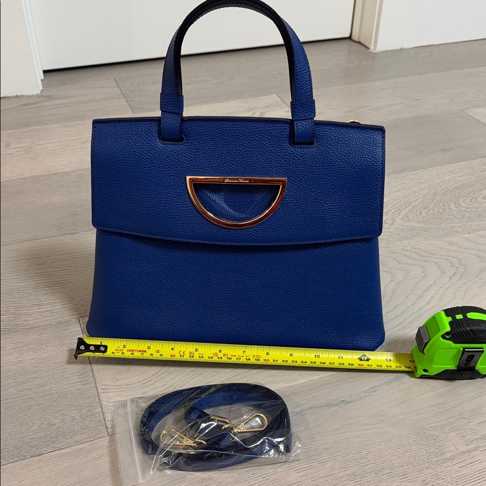 Samantha Thavasa Elegant Blue Handbag